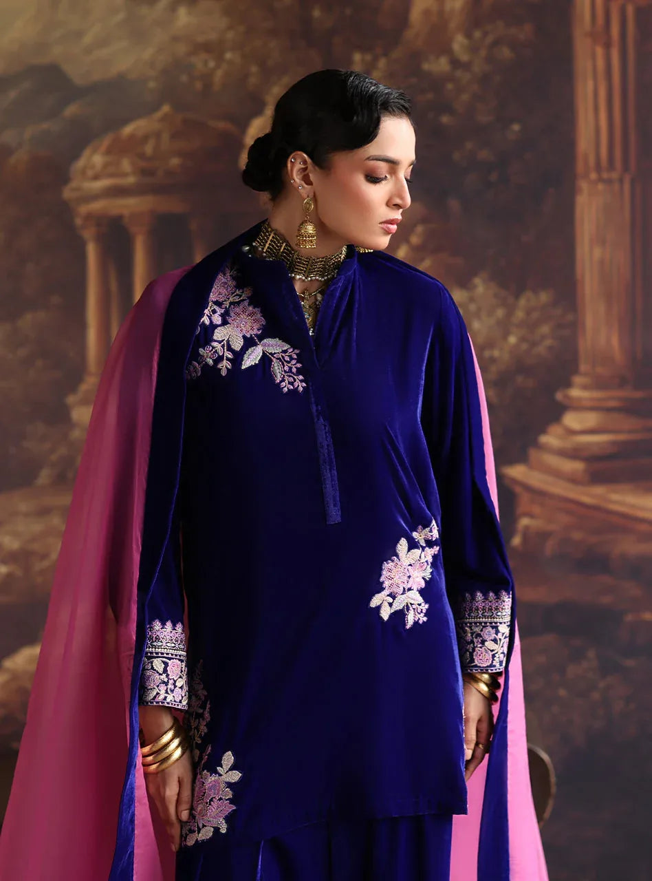 Zainab Chottani | Velura Velvet Edit 25 | Vida Farshi - Rang-e-Khaas