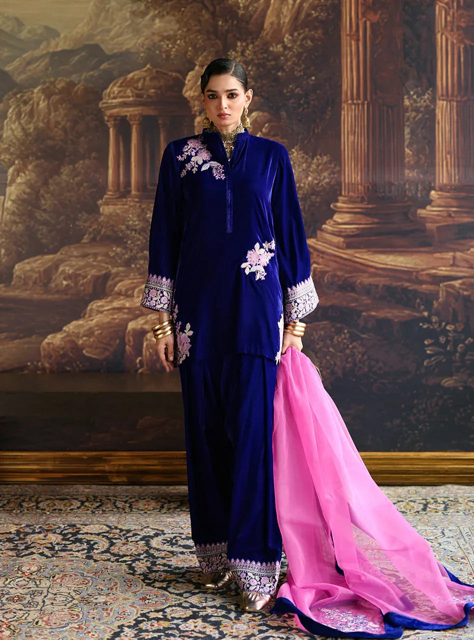 Zainab Chottani | Velura Velvet Edit 25 | Vida Farshi - Rang-e-Khaas