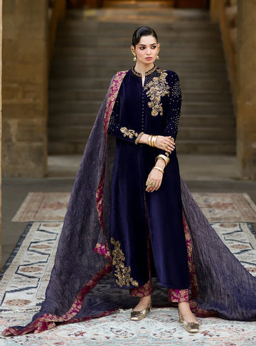 Zainab Chottani | Velura Velvet Edit 25 | Celine Gold - Rang-e-Khaas