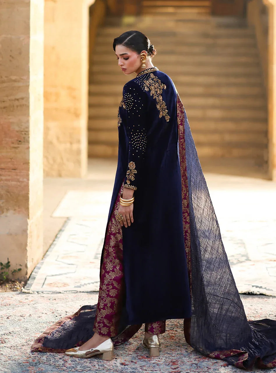 Zainab Chottani | Velura Velvet Edit 25 | Celine Gold - Rang-e-Khaas