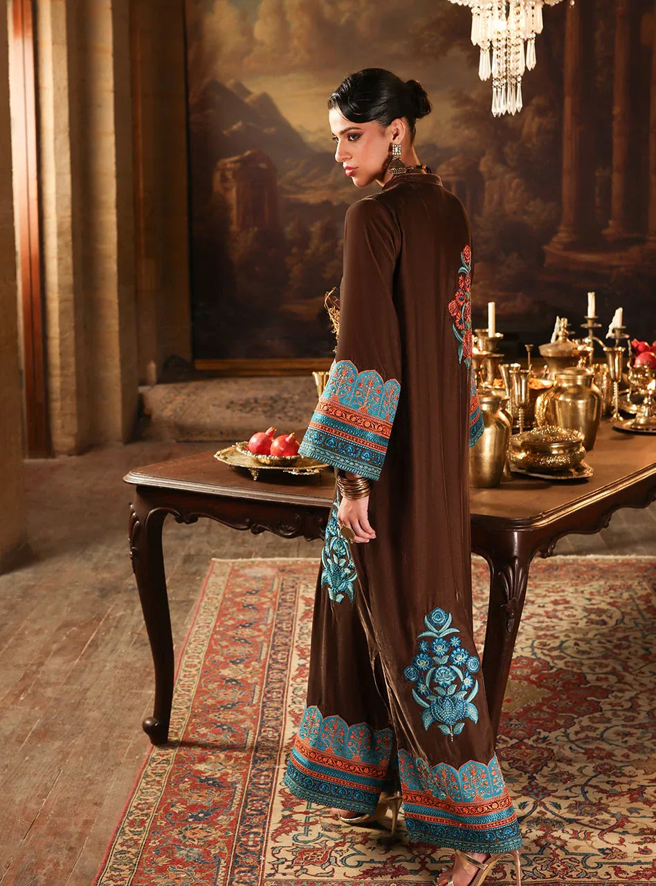 Zainab Chottani | Velura Velvet Edit 25 | Sienna Kaftan - Rang-e-Khaas