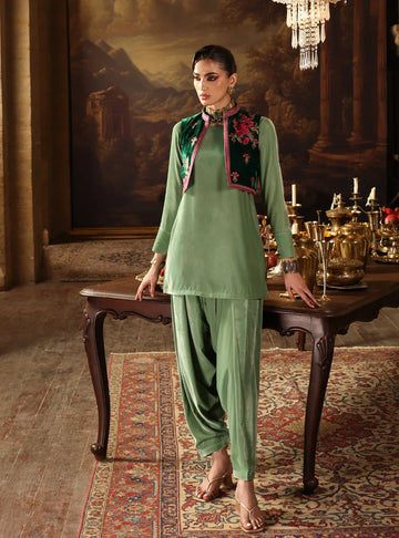 Zainab Chottani | Velura Velvet Edit 25 | Jade Bolero - Rang-e-Khaas