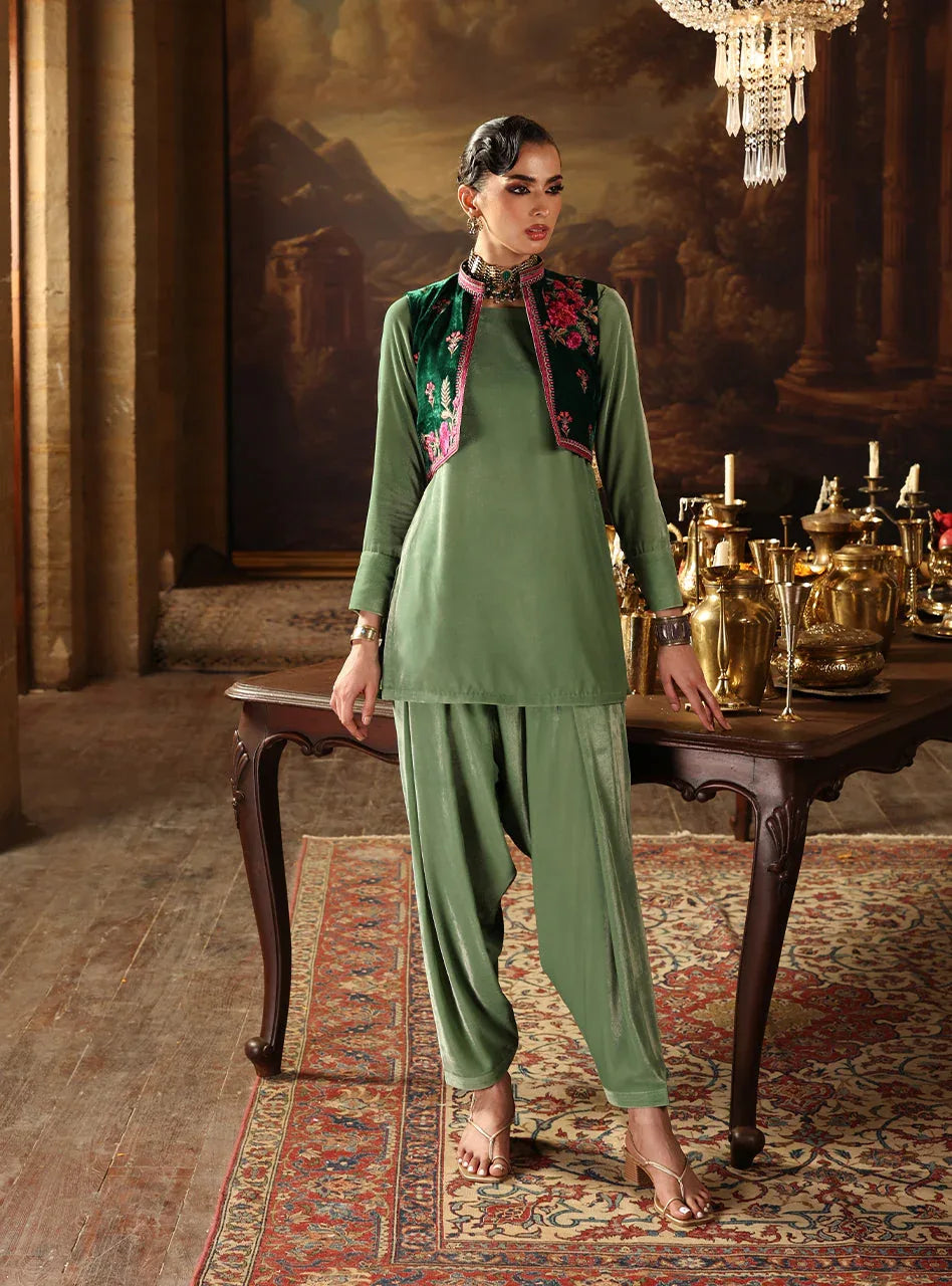 Zainab Chottani | Velura Velvet Edit 25 | Jade Bolero - Rang-e-Khaas