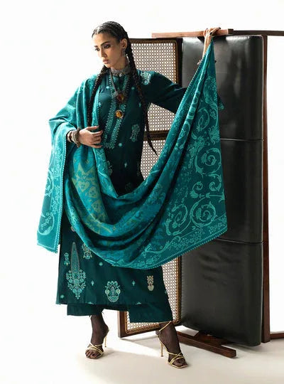 Zainab Chottani | Winter Shawl 25 | Kyana - D6 - Rang-e-Khaas