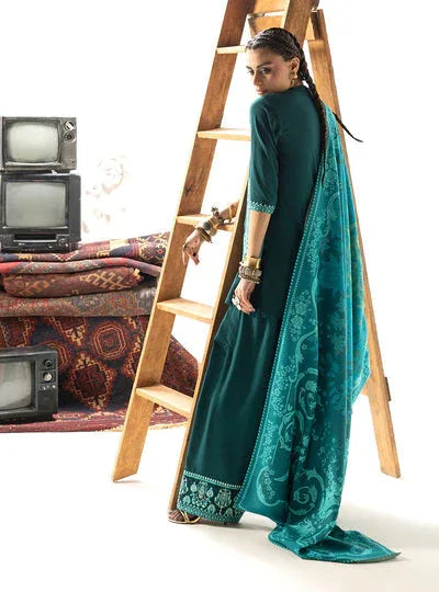 Zainab Chottani | Winter Shawl 25 | Kyana - D6 - Rang-e-Khaas