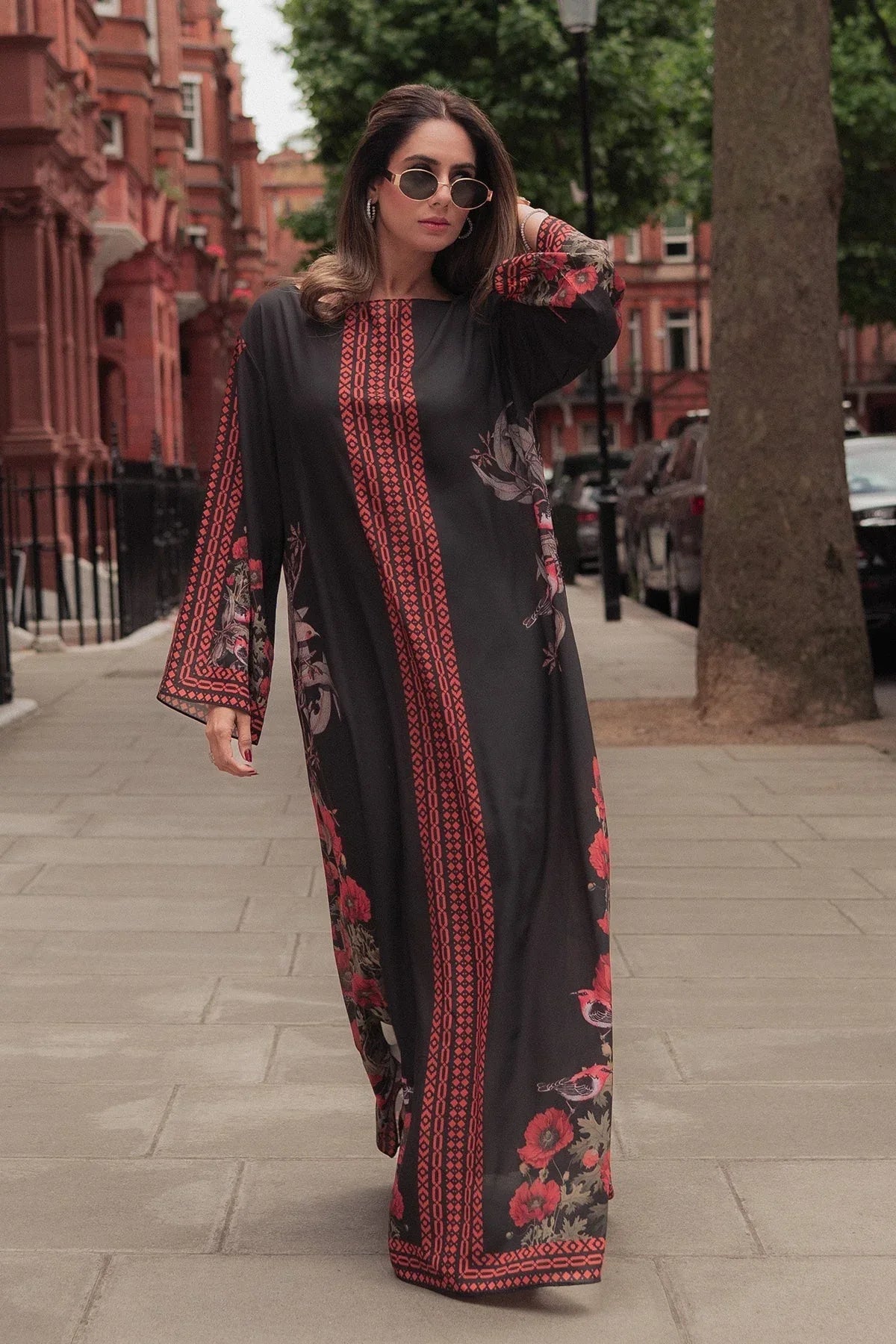 Erum Khan I Kaftan Edit I Moon Shadow - Rang-e-Khaas