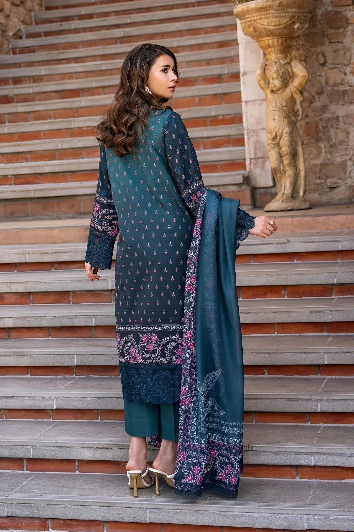 Afrozeh | Damask The Holiday Edit '25 - Lawn | Azrina B - Rang-e-Khaas