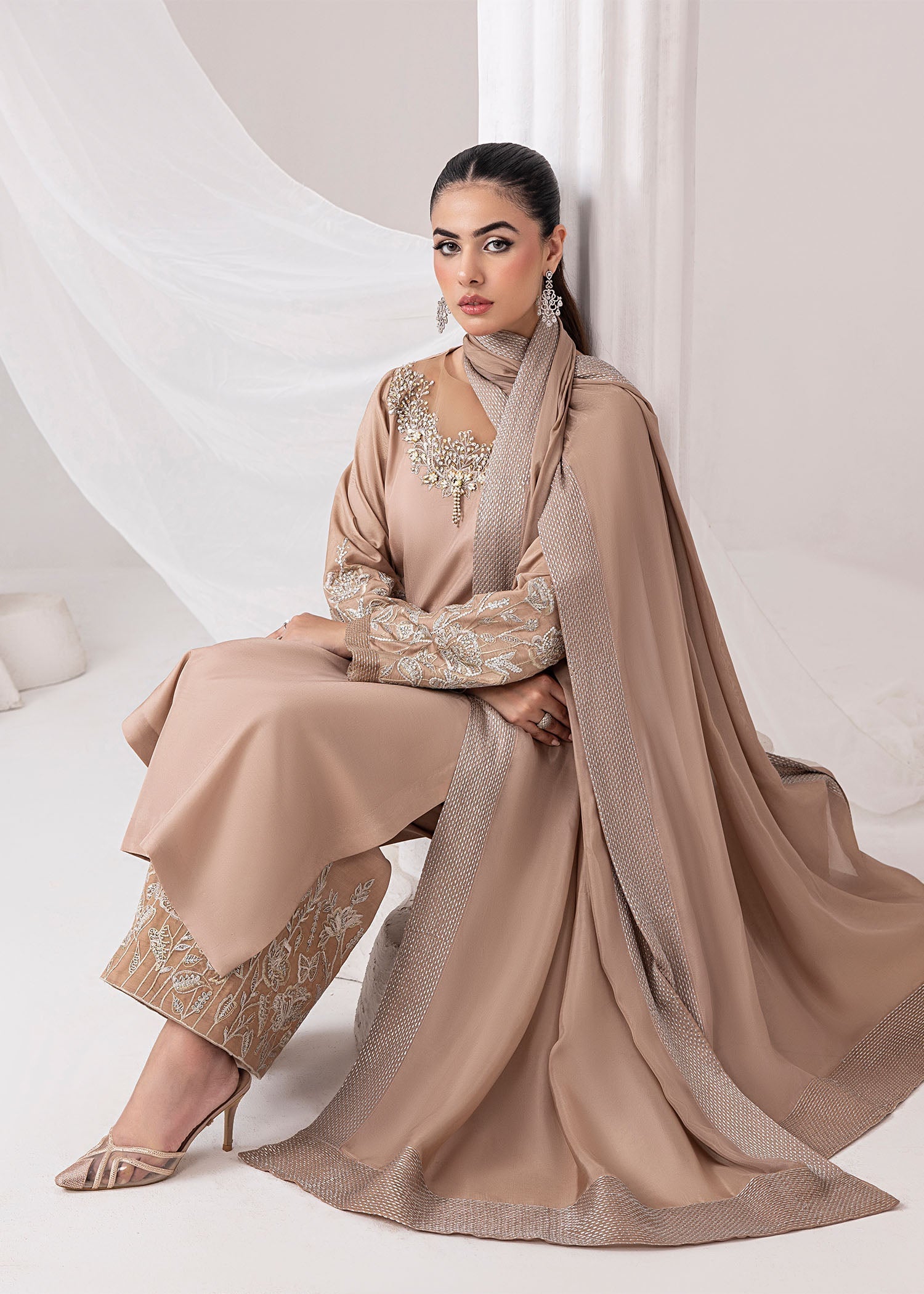 Jamnii | Silk Ivy | Desert Rose