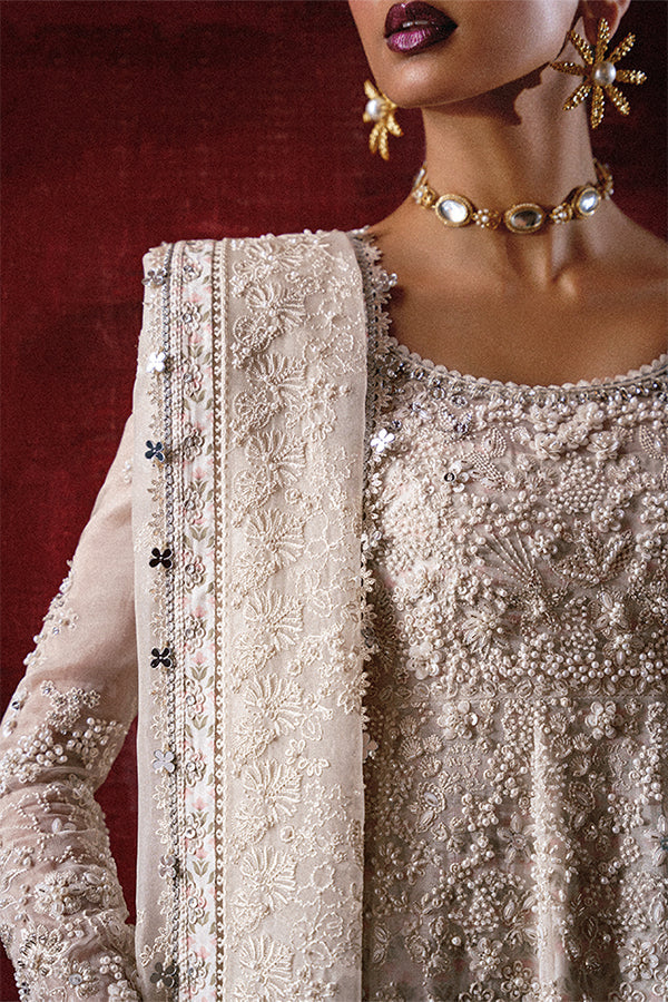 Suffuse | Freeshia RTW 25' | Zahrell