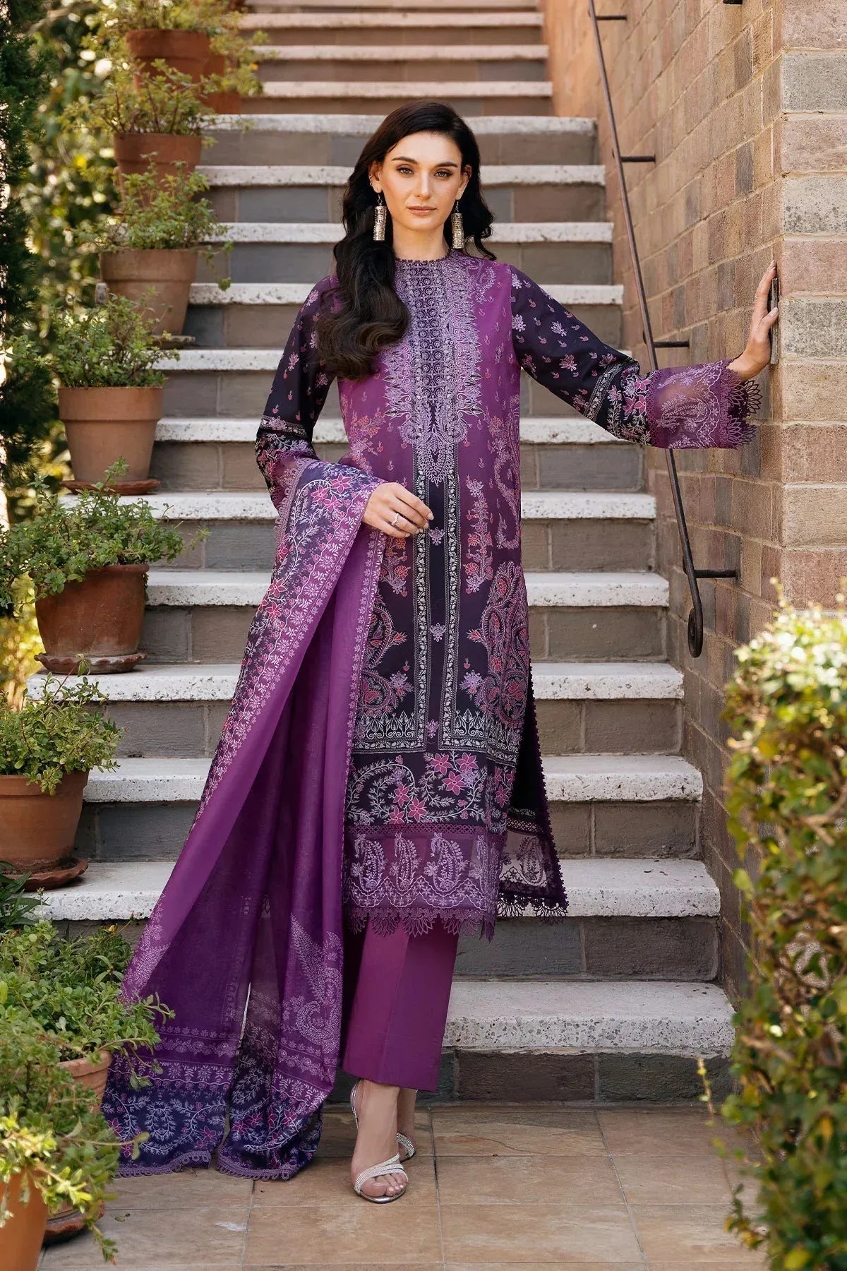 Afrozeh | Damask The Holiday Edit '25 - Lawn | Azrina A - Rang-e-Khaas