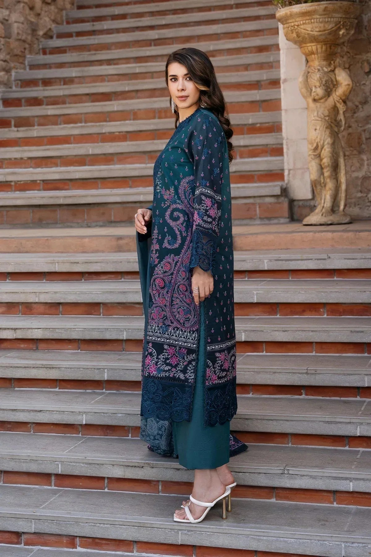 Afrozeh | Damask The Holiday Edit '25 - Lawn | Azrina B - Rang-e-Khaas