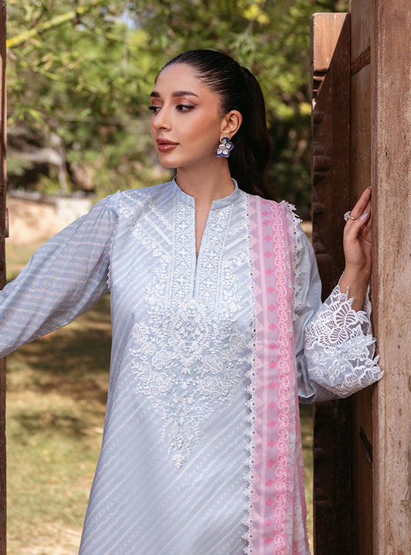 Zainab Chottani | Tahra Lawn 24 | RUHAE - D 9B