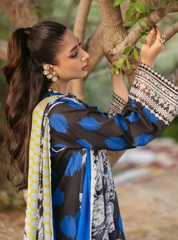Zainab Chottani | Tahra Lawn 24 | FREYA - D 10B - Rang-e-Khaas