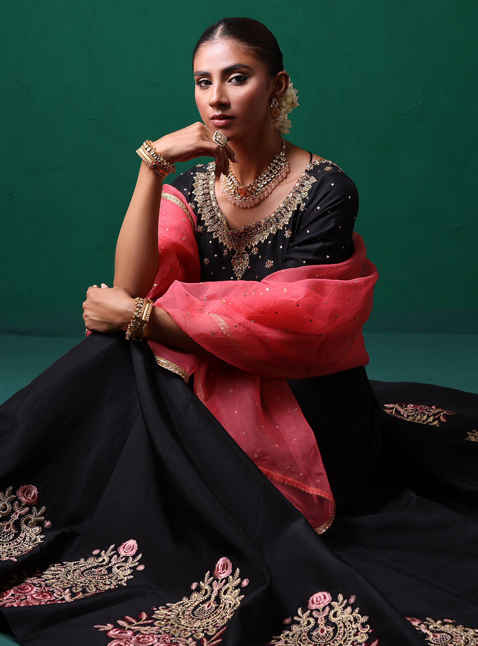 Zainab Chottani | Semi Formals | ARASIH