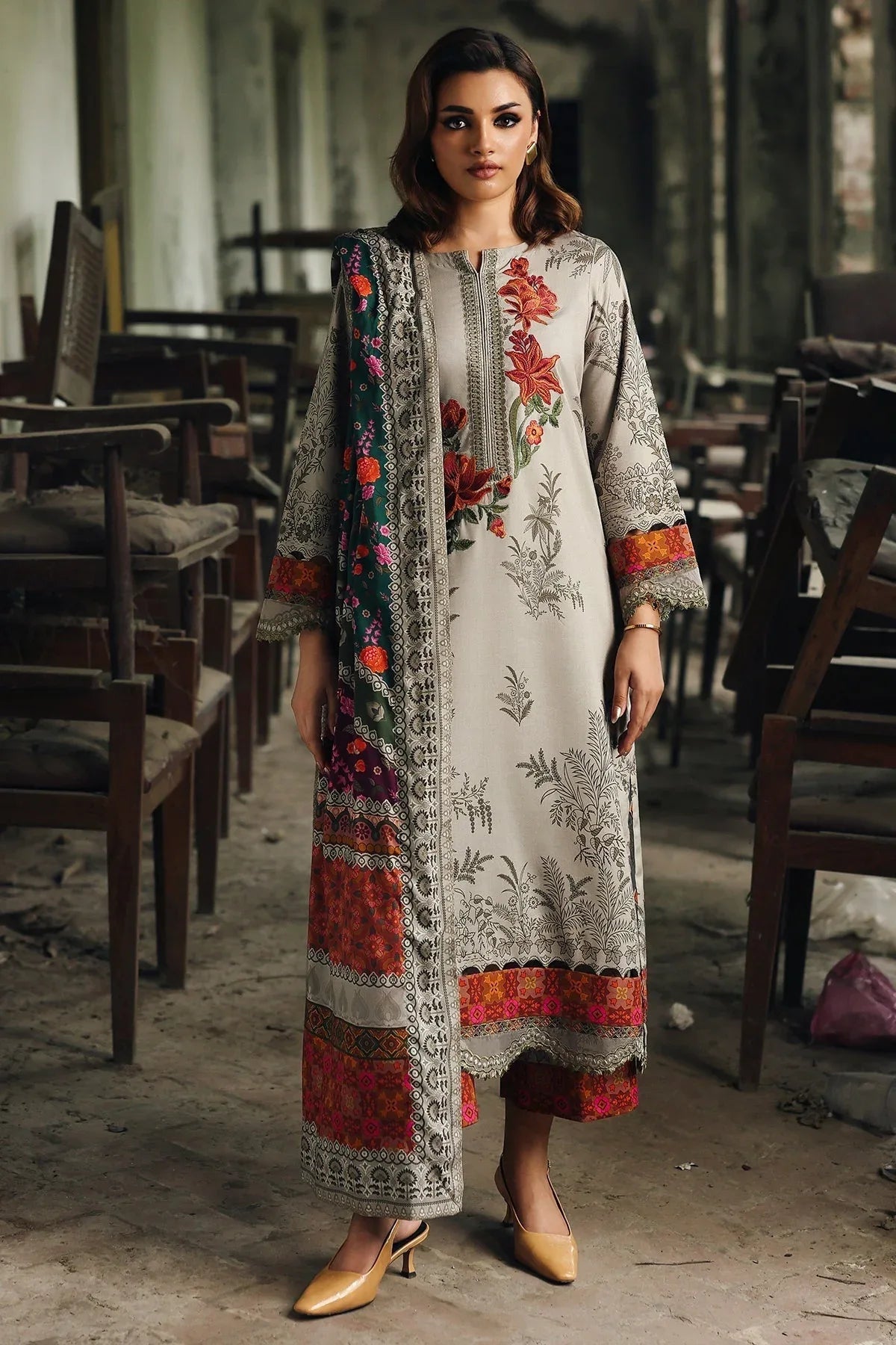 Charizma | Winter Collection | DSCW5-05 - Rang-e-Khaas