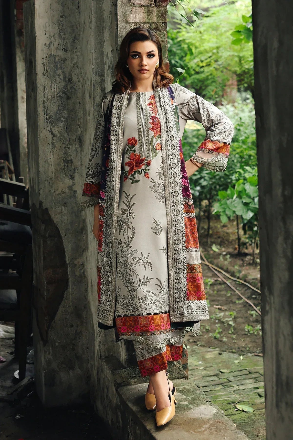 Charizma | Winter Collection | DSCW5-05 - Rang-e-Khaas