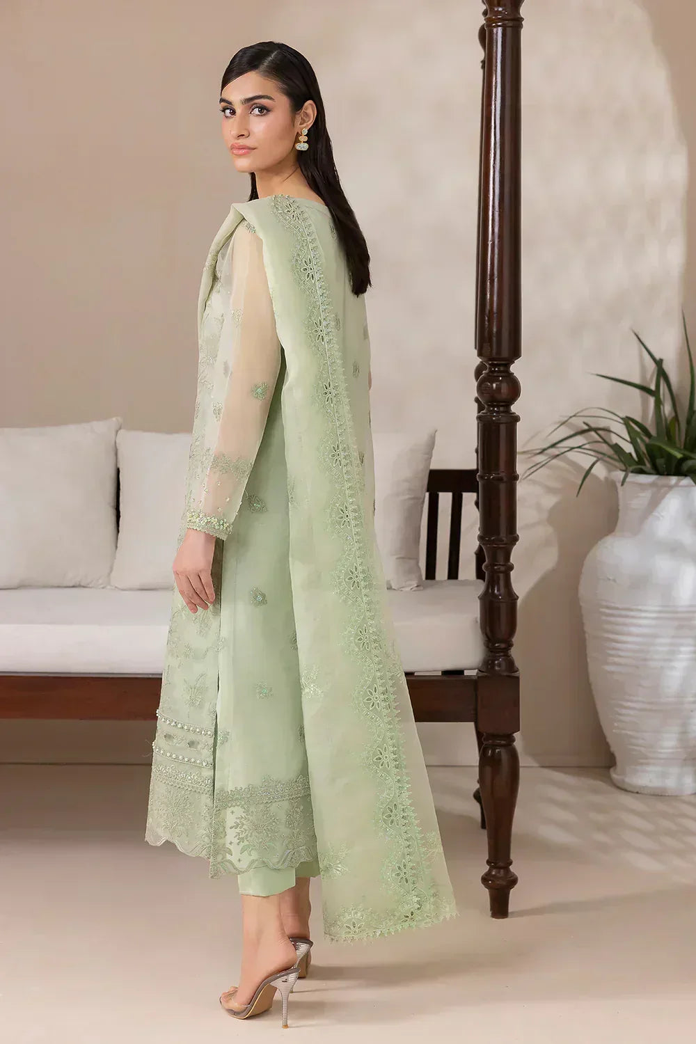 Baroque | Formals Collection | UF-415 - Rang-e-Khaas