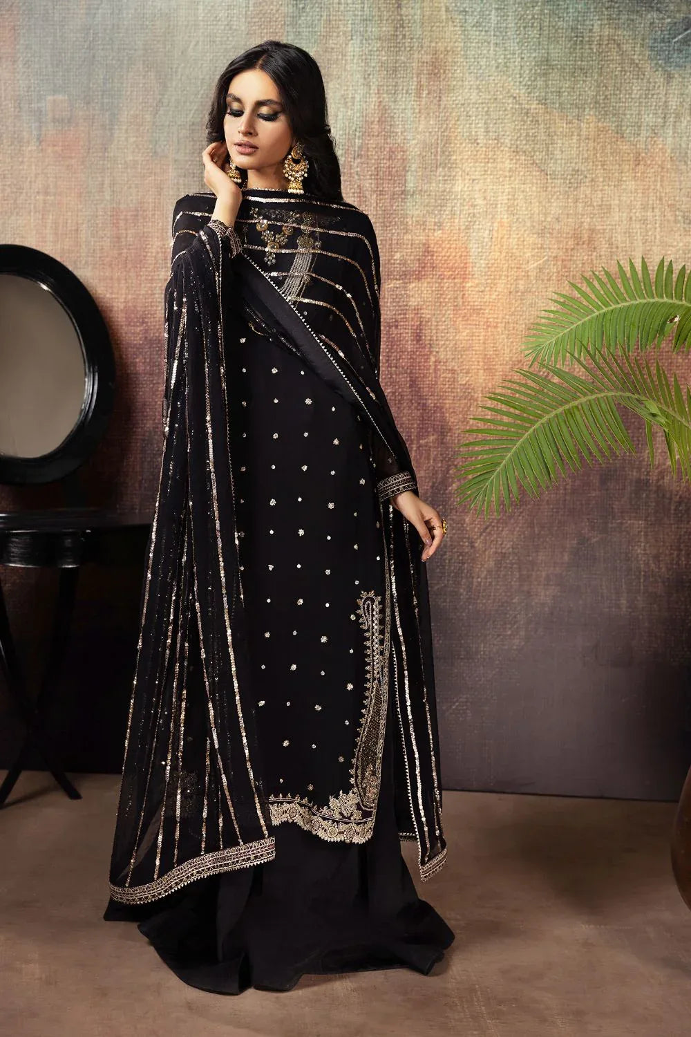 Erum Khan | Begham Jaan Bridal Formals | AABROO - Rang-e-Khaas