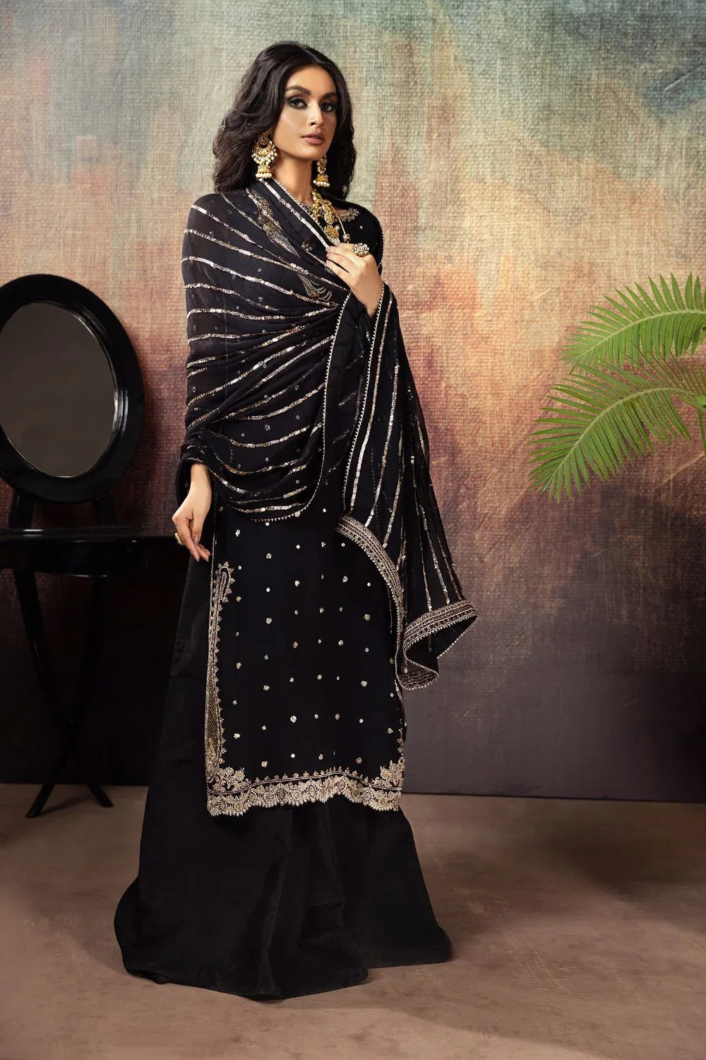 Erum Khan | Begham Jaan Bridal Formals | AABROO - Rang-e-Khaas