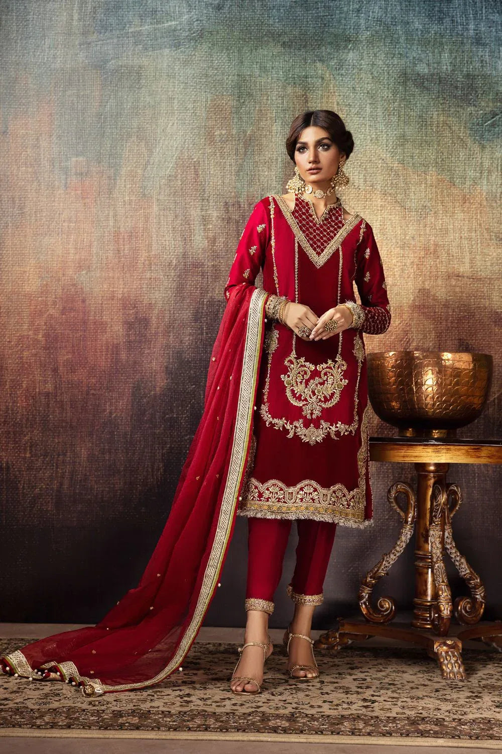 Erum Khan | Begham Jaan Bridal Formals | MALA - Rang-e-Khaas