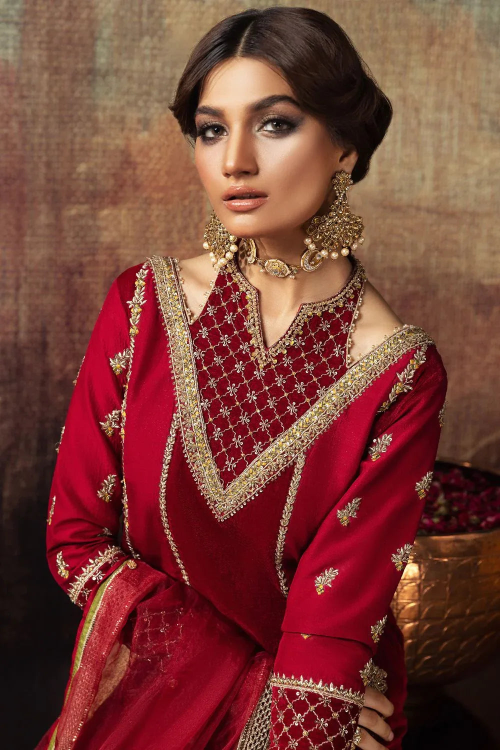 Erum Khan | Begham Jaan Bridal Formals | MALA - Rang-e-Khaas