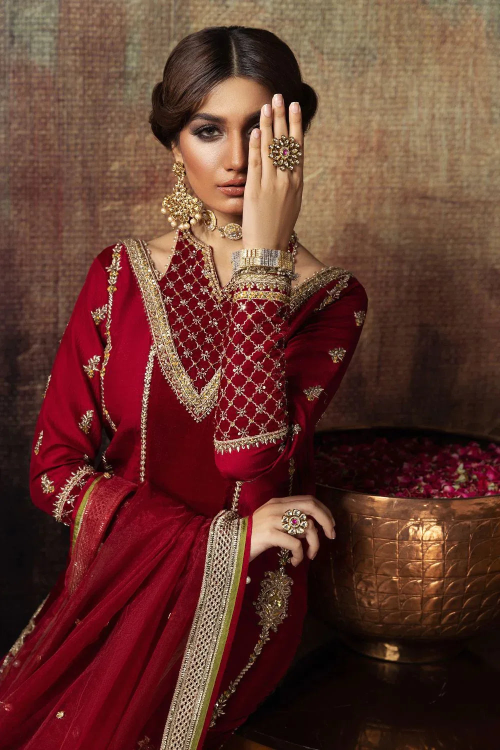 Erum Khan | Begham Jaan Bridal Formals | MALA - Rang-e-Khaas