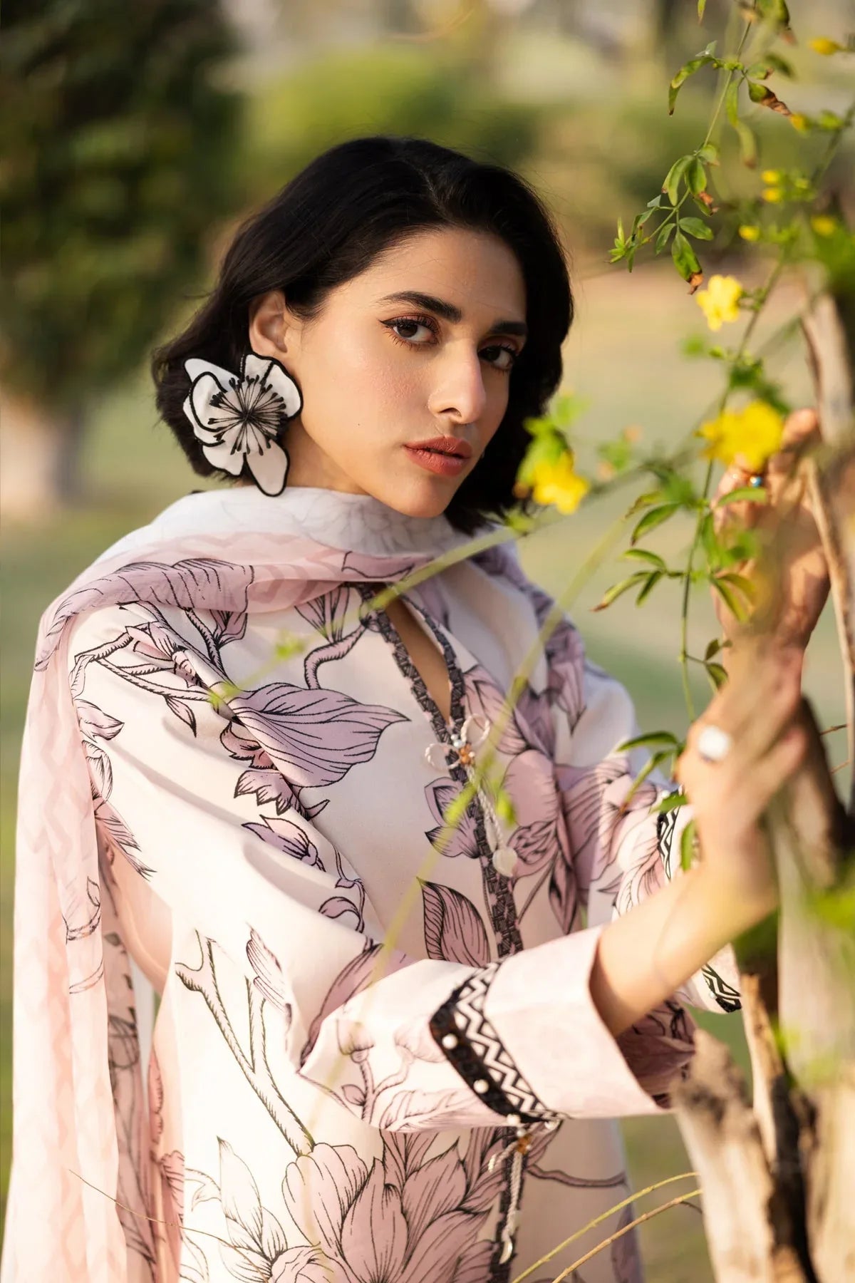 Alizeh | Sheen Lawn Prints 25 | AF-PL-6036-Rafaello - Rang-e-Khaas