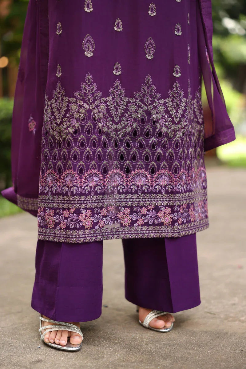 Flossie | Naayab Formals | K-101 - Rang-e-Khaas