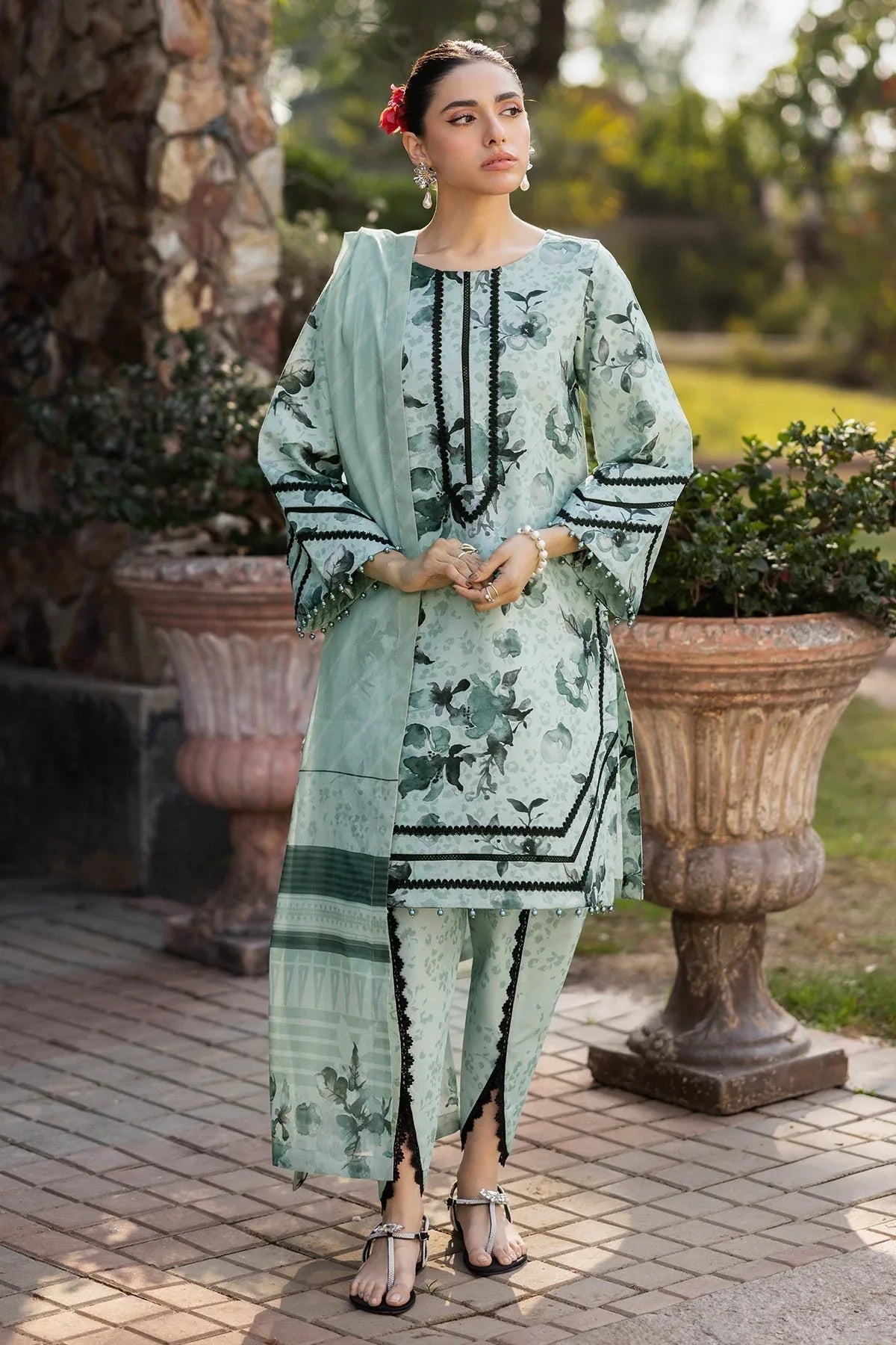 Alizeh | Sheen Lawn Prints 25 | AF-PL-6042-Arsh - Rang-e-Khaas