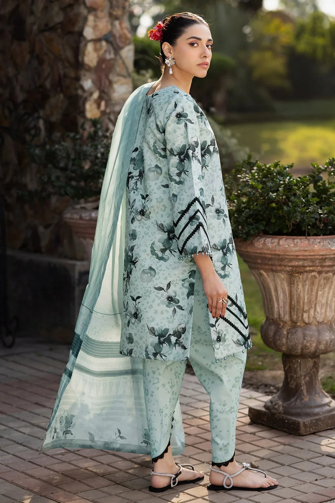 Alizeh | Sheen Lawn Prints 25 | AF-PL-6042-Arsh - Rang-e-Khaas