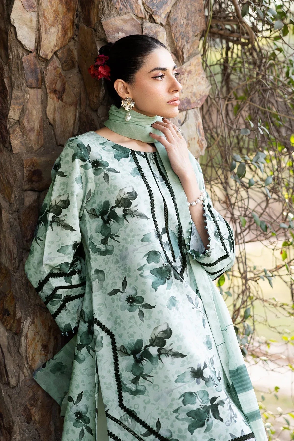 Alizeh | Sheen Lawn Prints 25 | AF-PL-6042-Arsh - Rang-e-Khaas