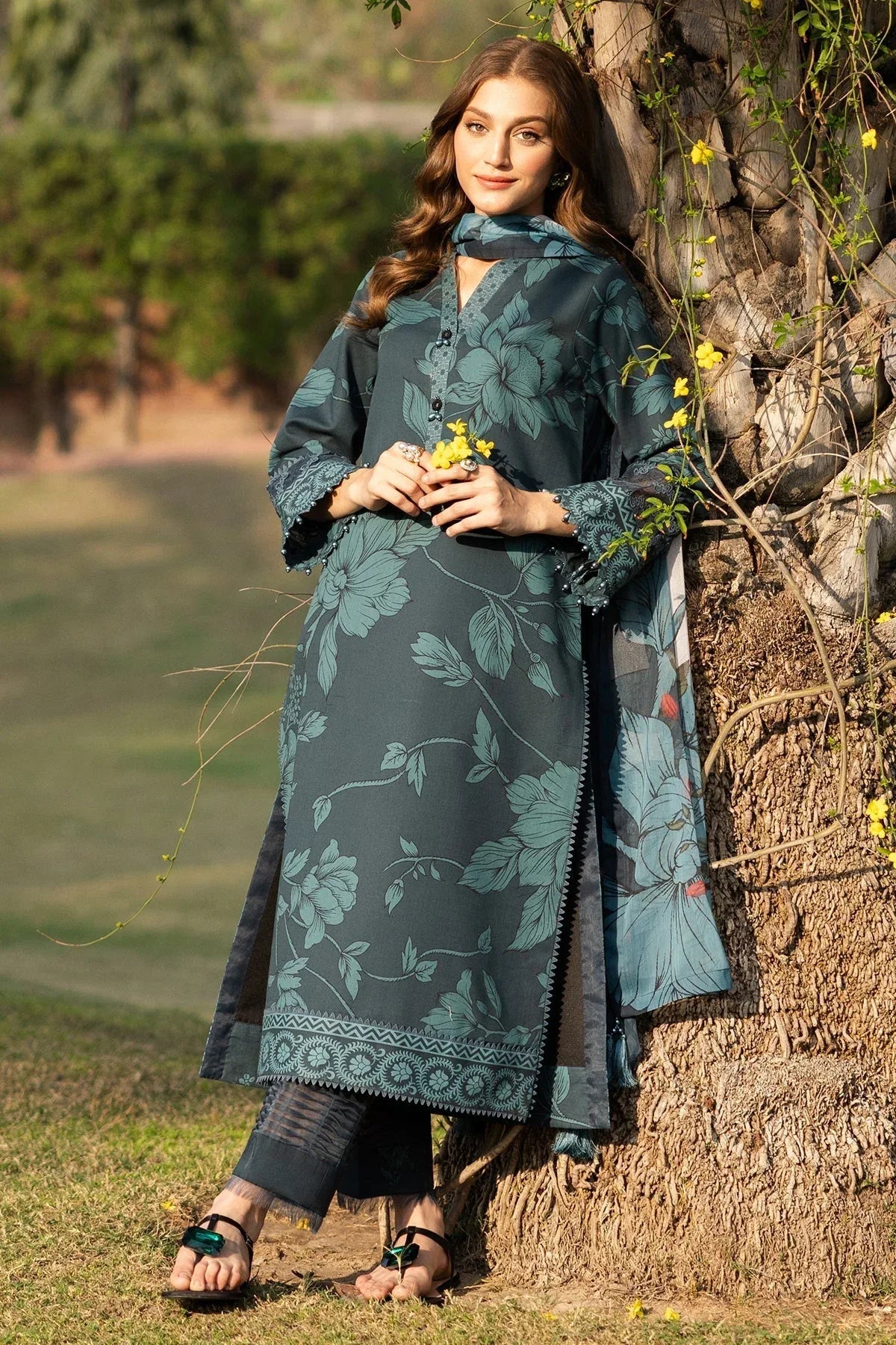 Alizeh | Sheen Lawn Prints 25 | AF-PL-6035-Nigella - Rang-e-Khaas