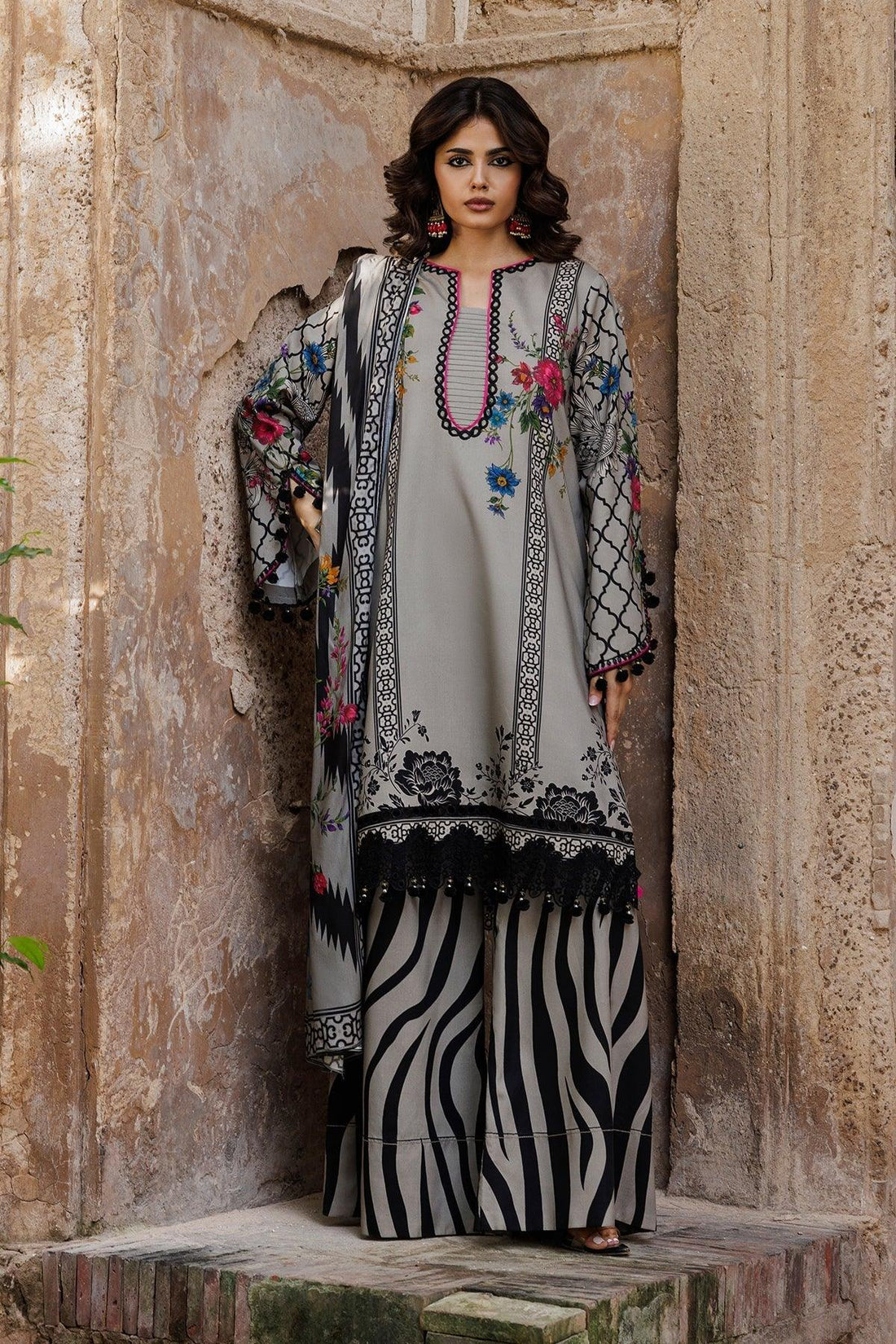 Charizma | Winter Collection | DSCW5-04 - Rang-e-Khaas