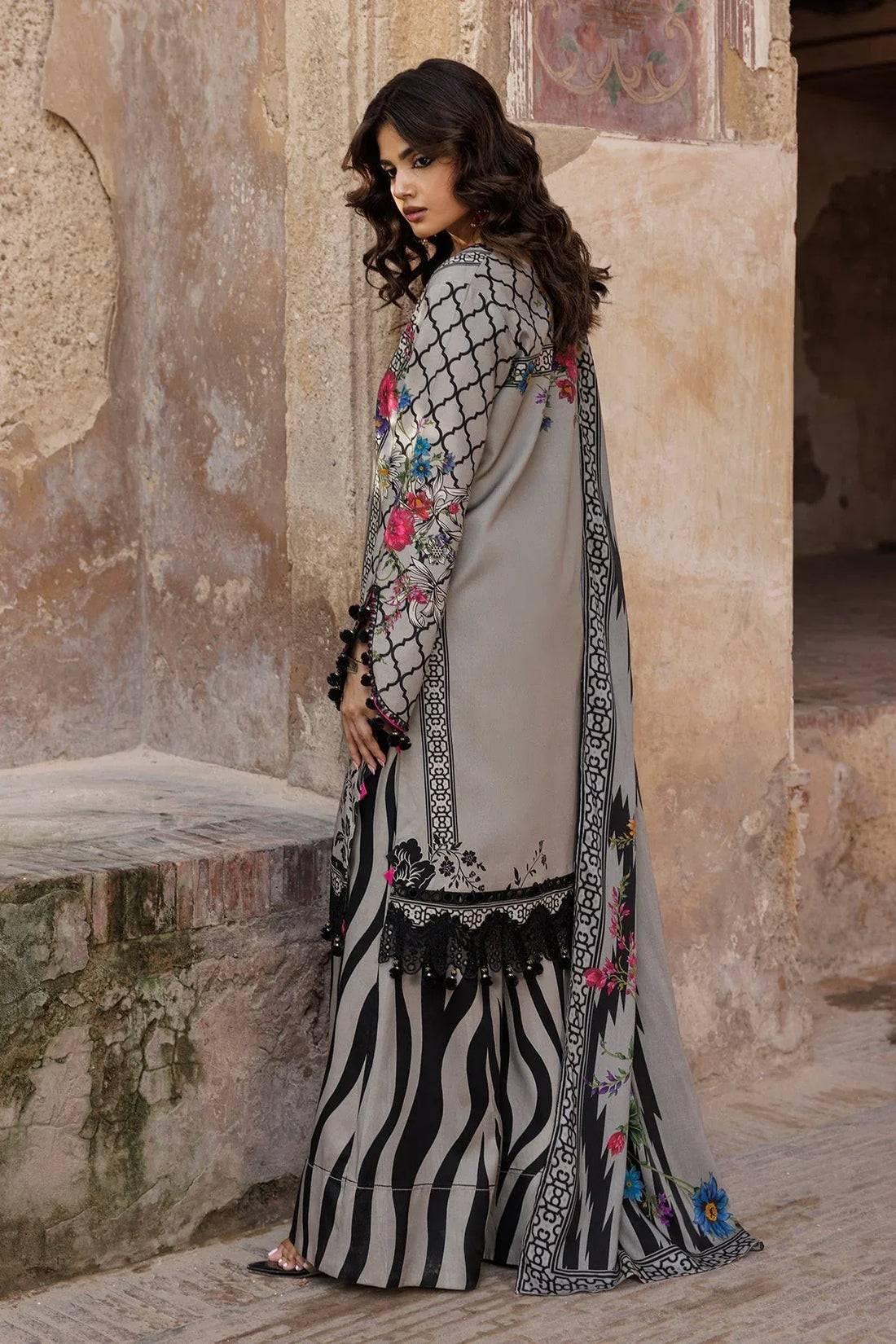 Charizma | Winter Collection | DSCW5-04 - Rang-e-Khaas