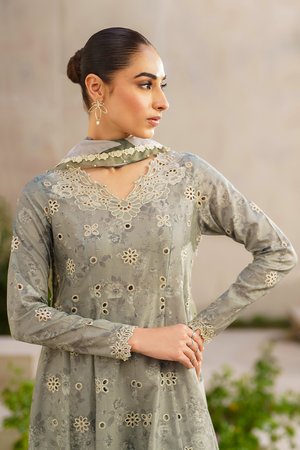 Iznik | Festive lawn 24 | SFL-10