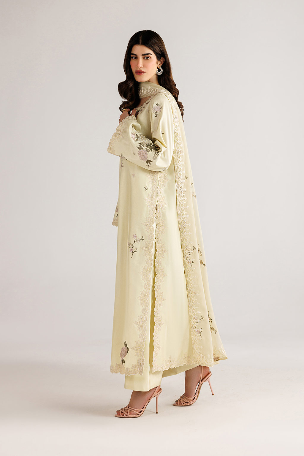 Iznik UE-653 Ramen Silk