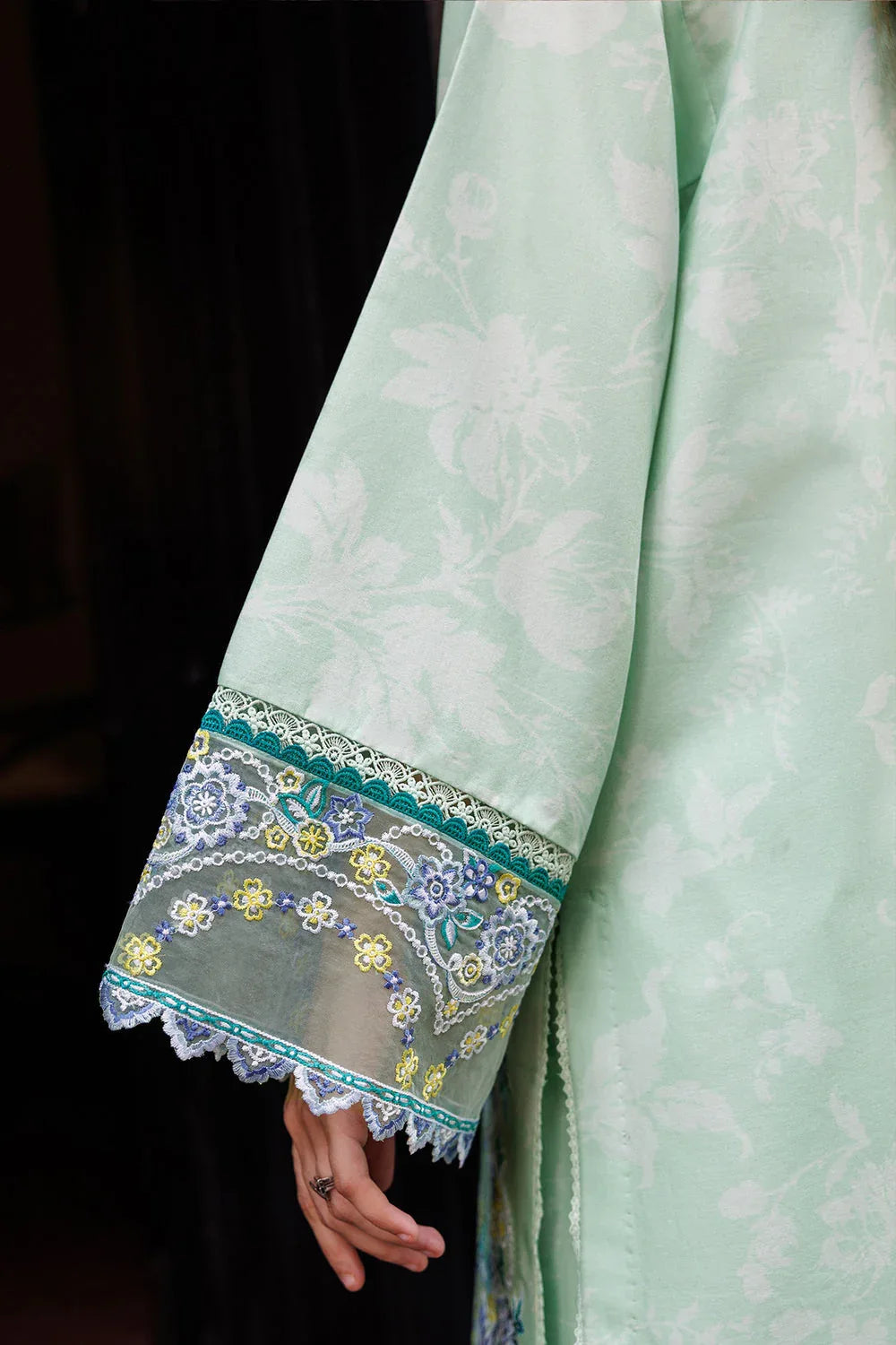 Farasha | Printed Essentials | Mistell - Rang-e-Khaas