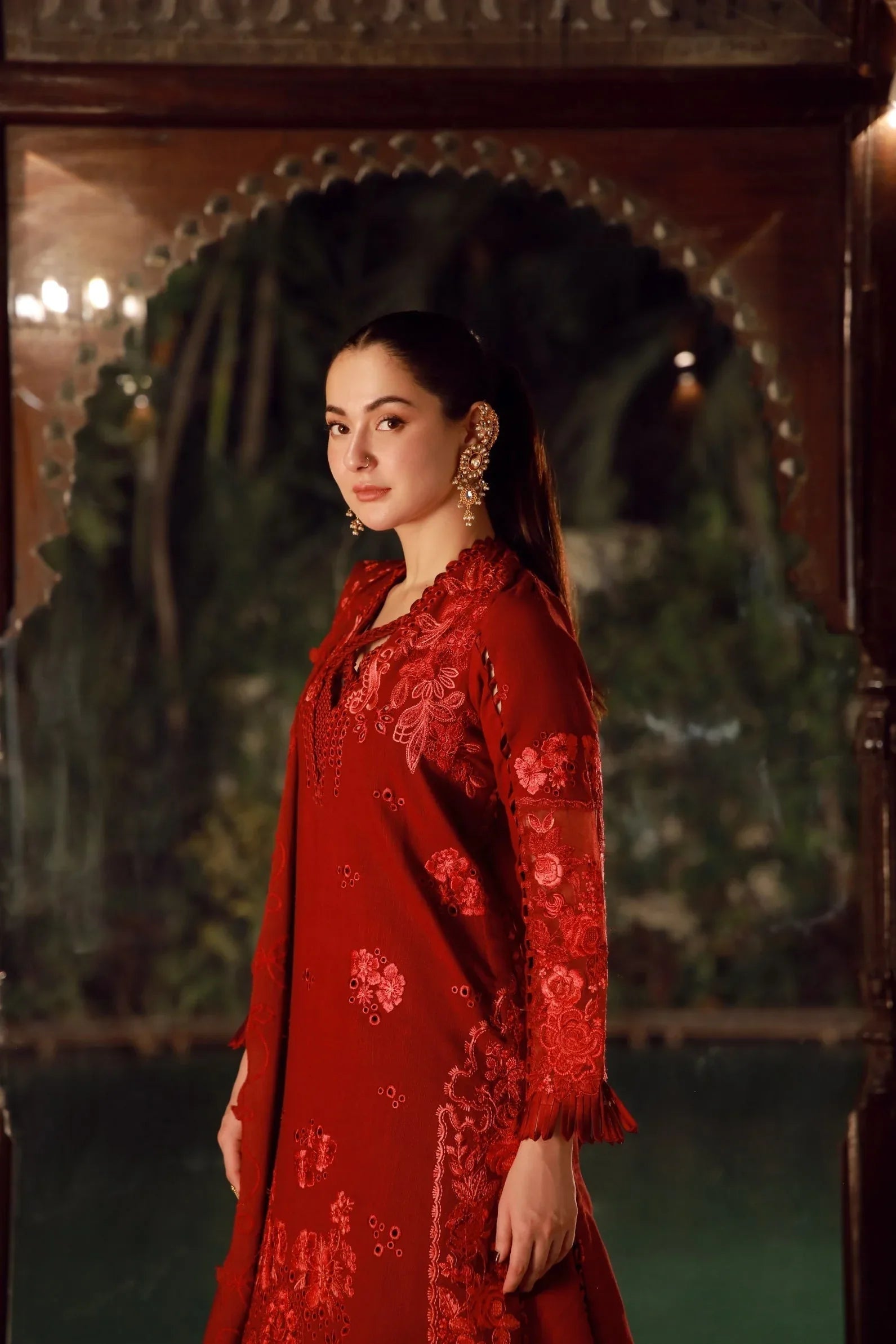 Maryam Hussain | Winter Shawl 25 | Riya - Rang-e-Khaas