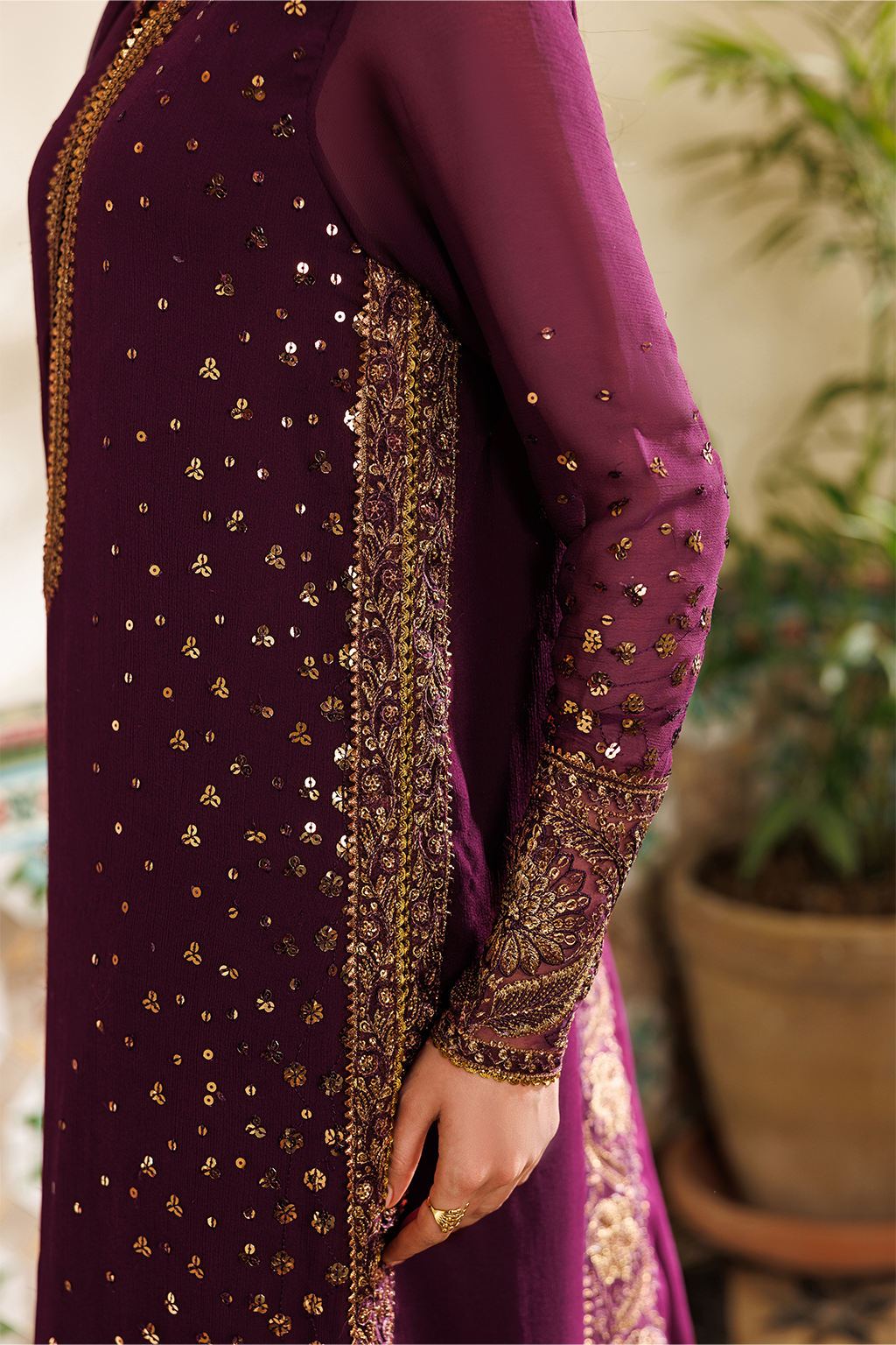 Iznik CC-95 Embroidered Chiffon