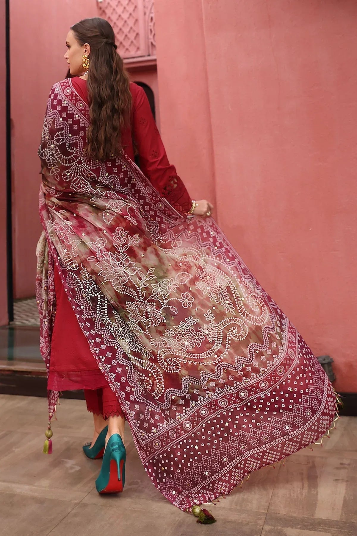 Nureh | Bazaar Lawn 25 | NE-109 - Rang-e-Khaas