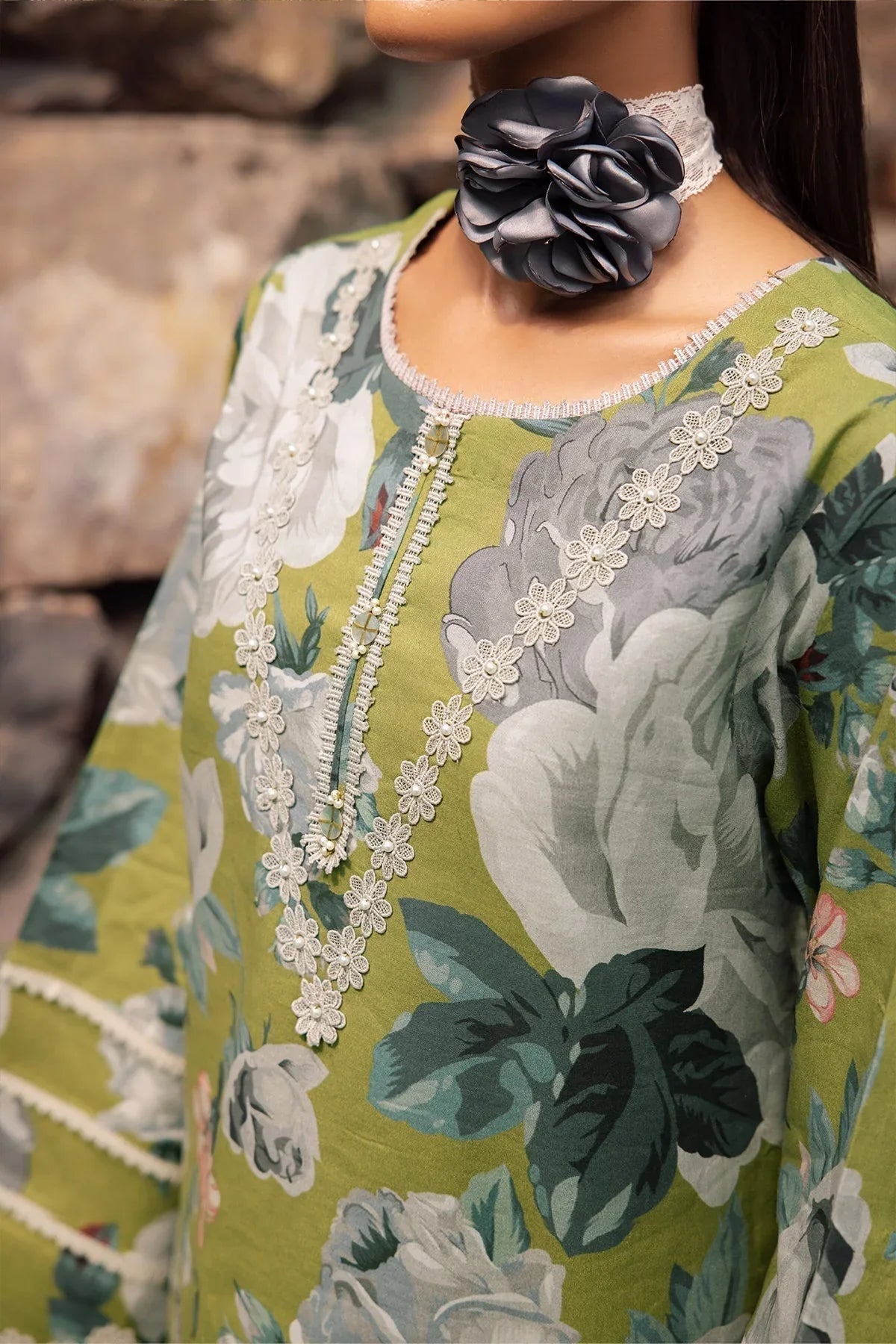 Alizeh | Sheen Lawn Prints 24 | JAZMIN - Rang-e-Khaas