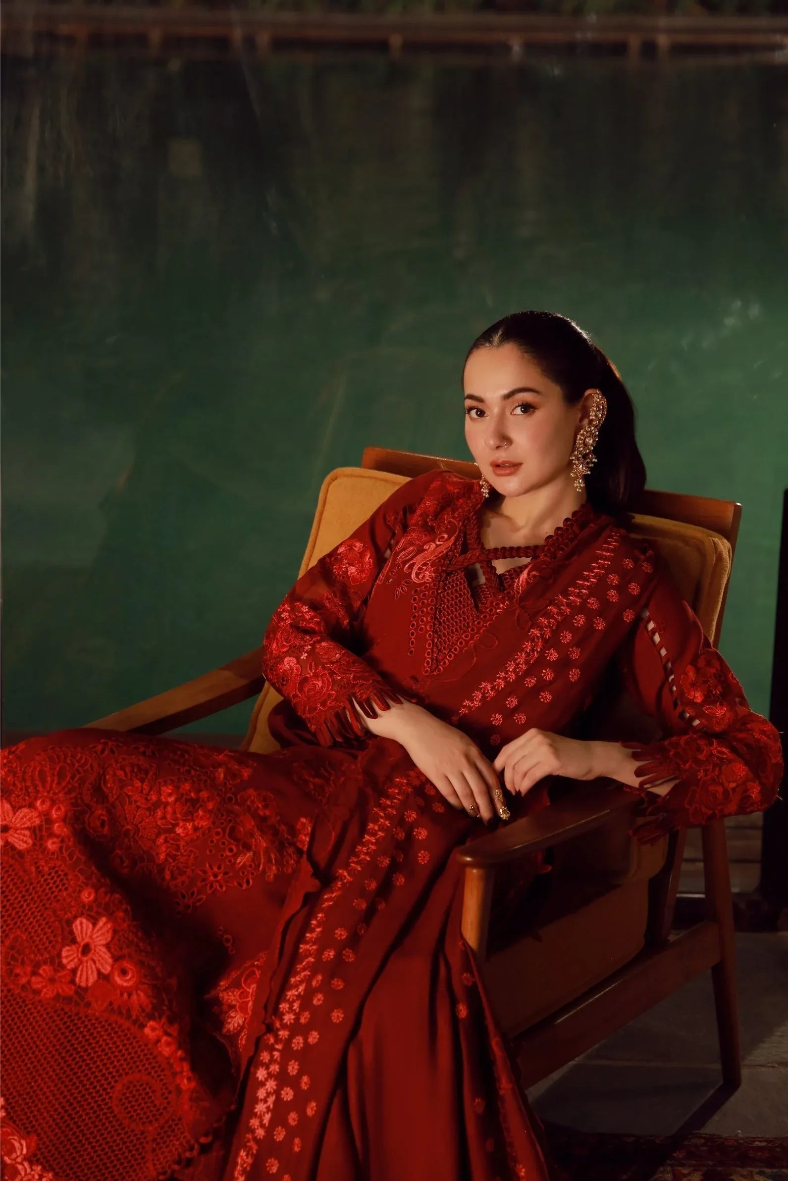 Maryam Hussain | Winter Shawl 25 | Riya - Rang-e-Khaas