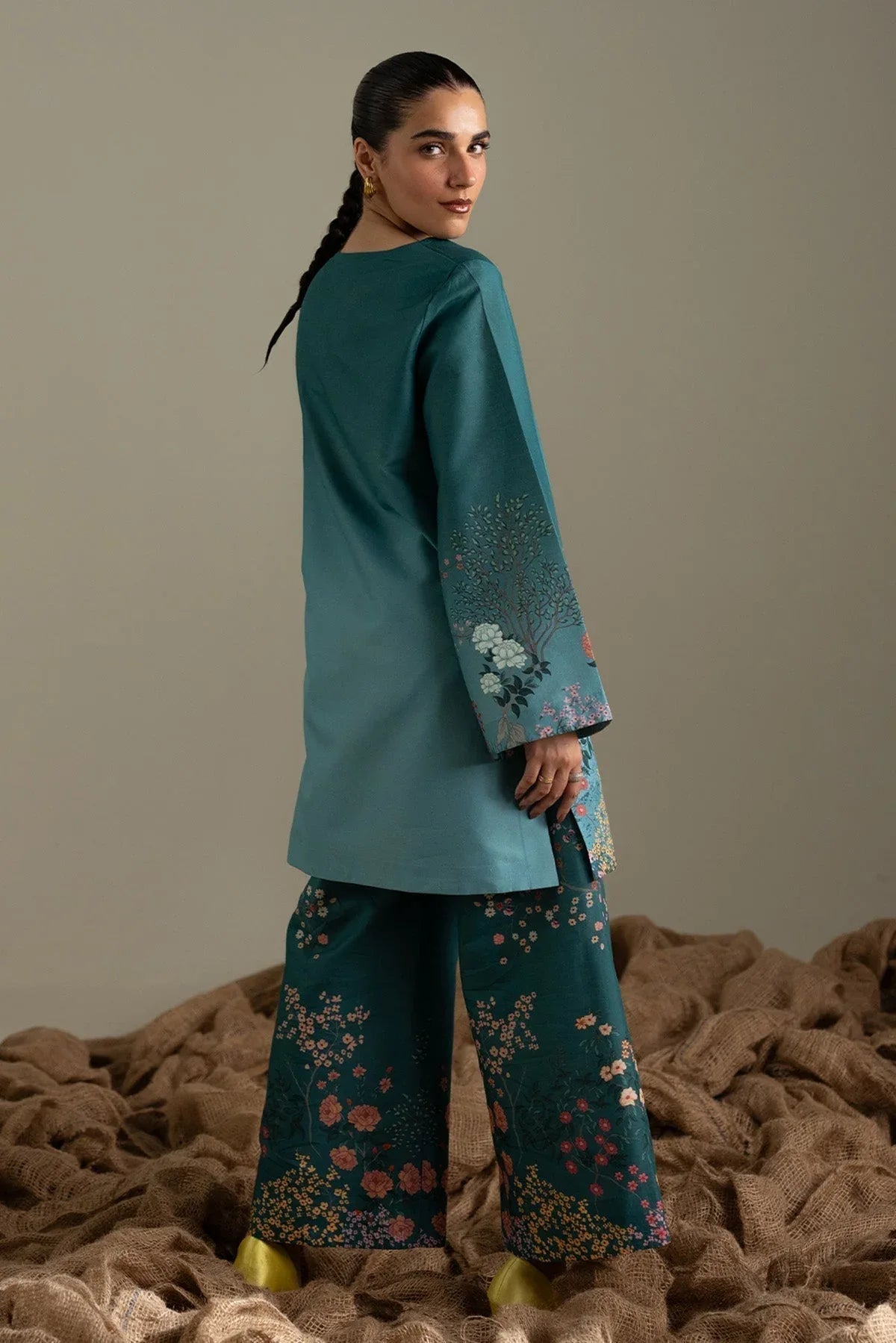 Afrozeh | Coords 25 | Frayed - Rang-e-Khaas