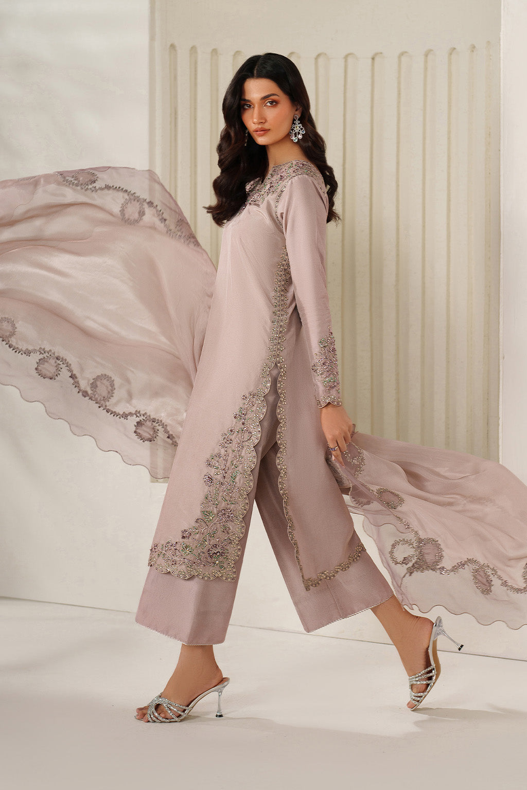 Iznik UE-613 Ramen Silk