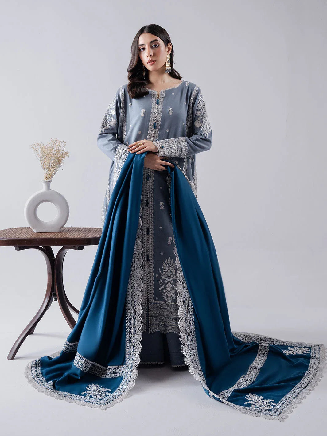 Faiza Faisal | Winter Edit 2024 | ELAAF - Rang-e-Khaas