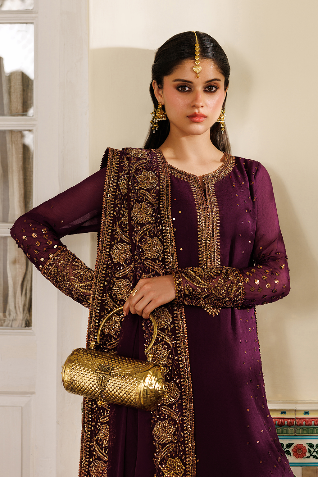 Iznik CC-95 Embroidered Chiffon