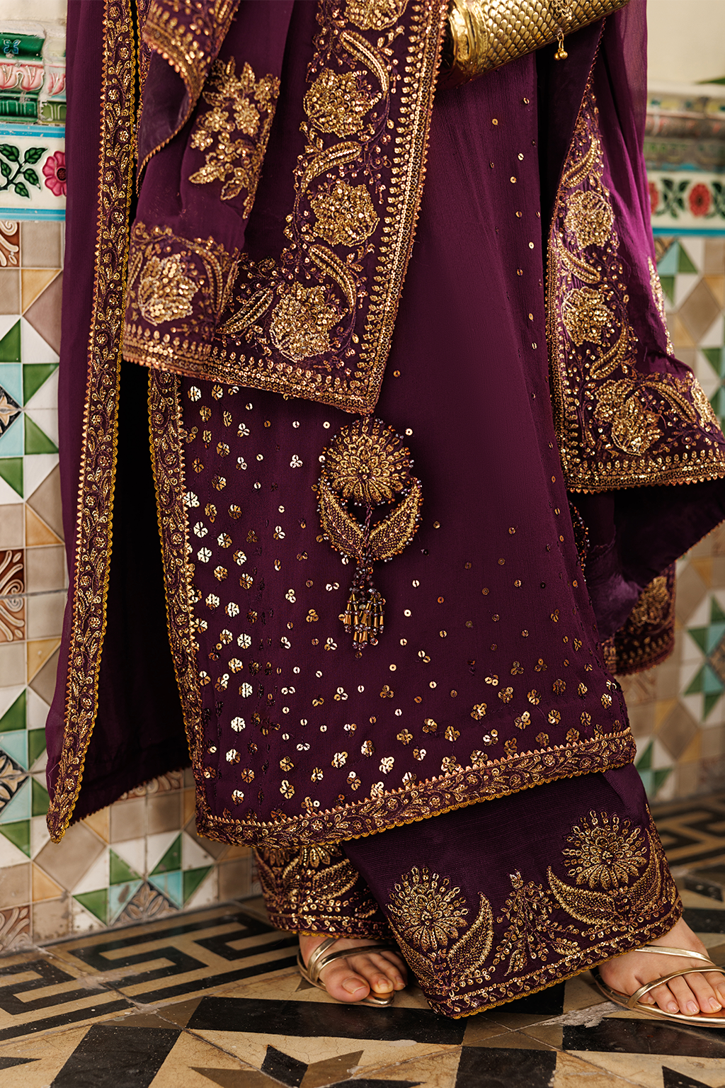 Iznik CC-95 Embroidered Chiffon