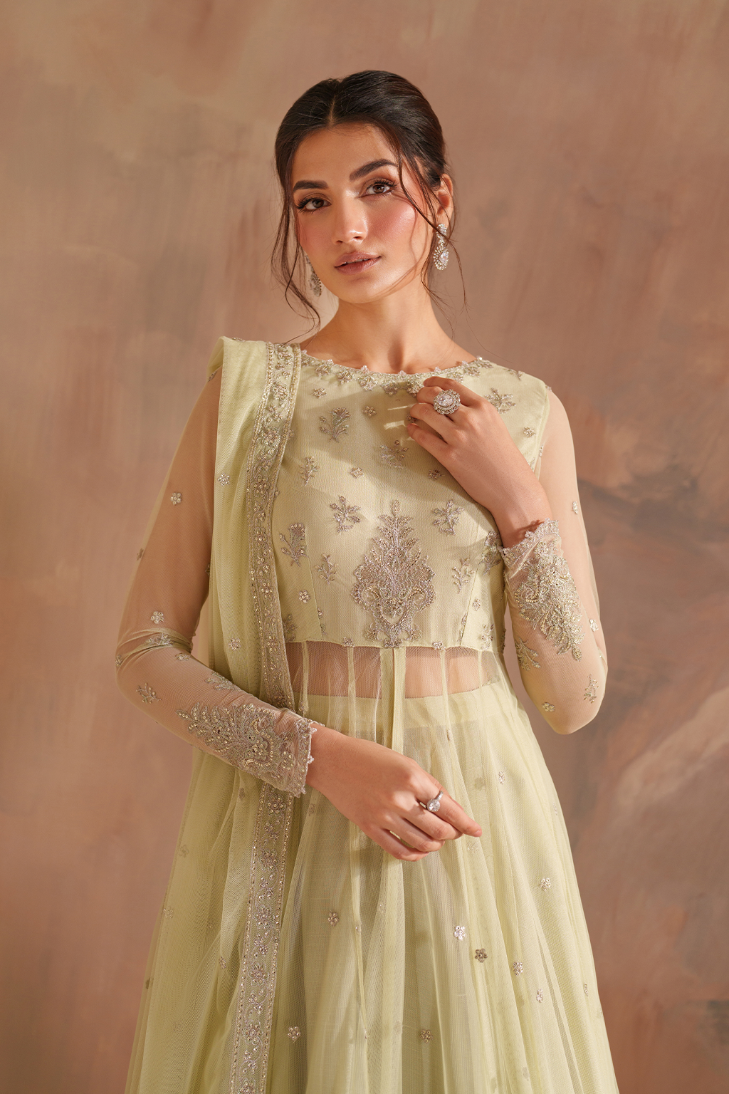Iznik CC-73 Embroidered Net