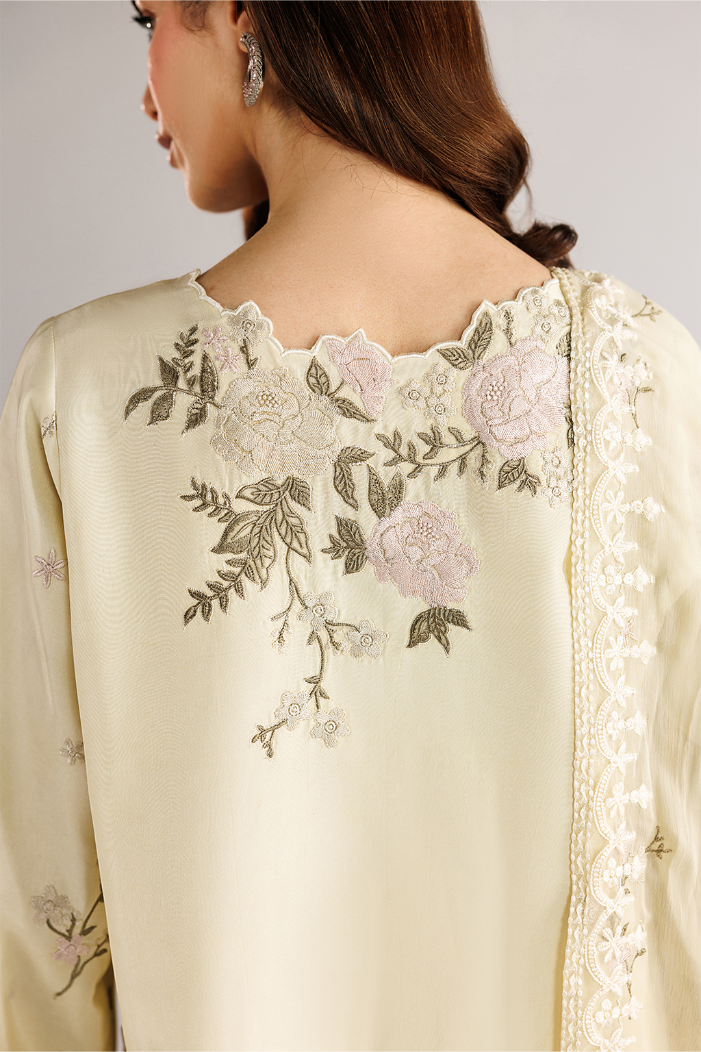 Iznik UE-653 Ramen Silk