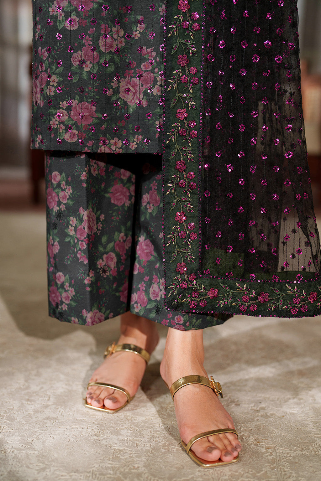 Iznik UE-537 Printed Formals